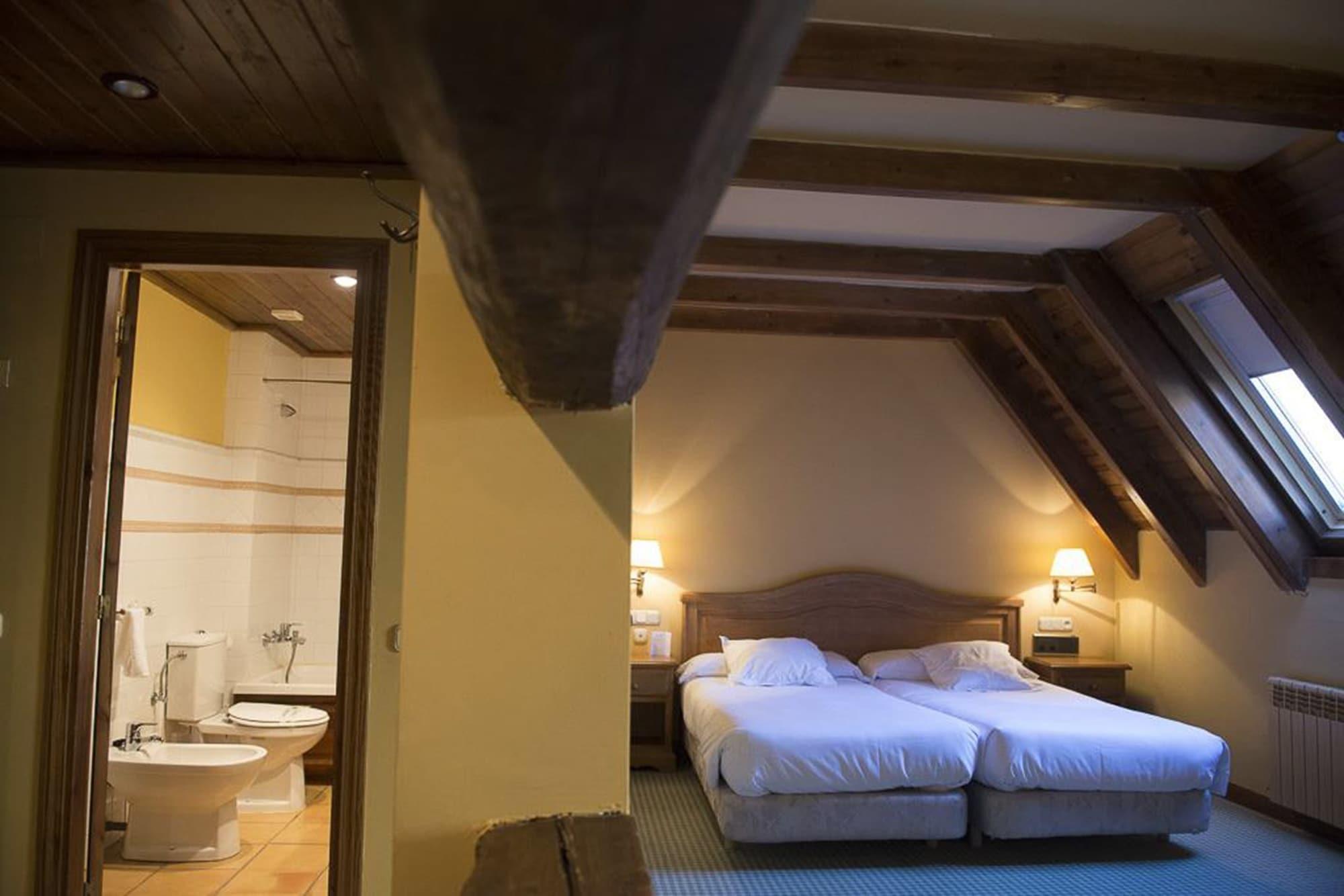 Hotel Chalet Bassibe Baqueira Beret Buitenkant foto