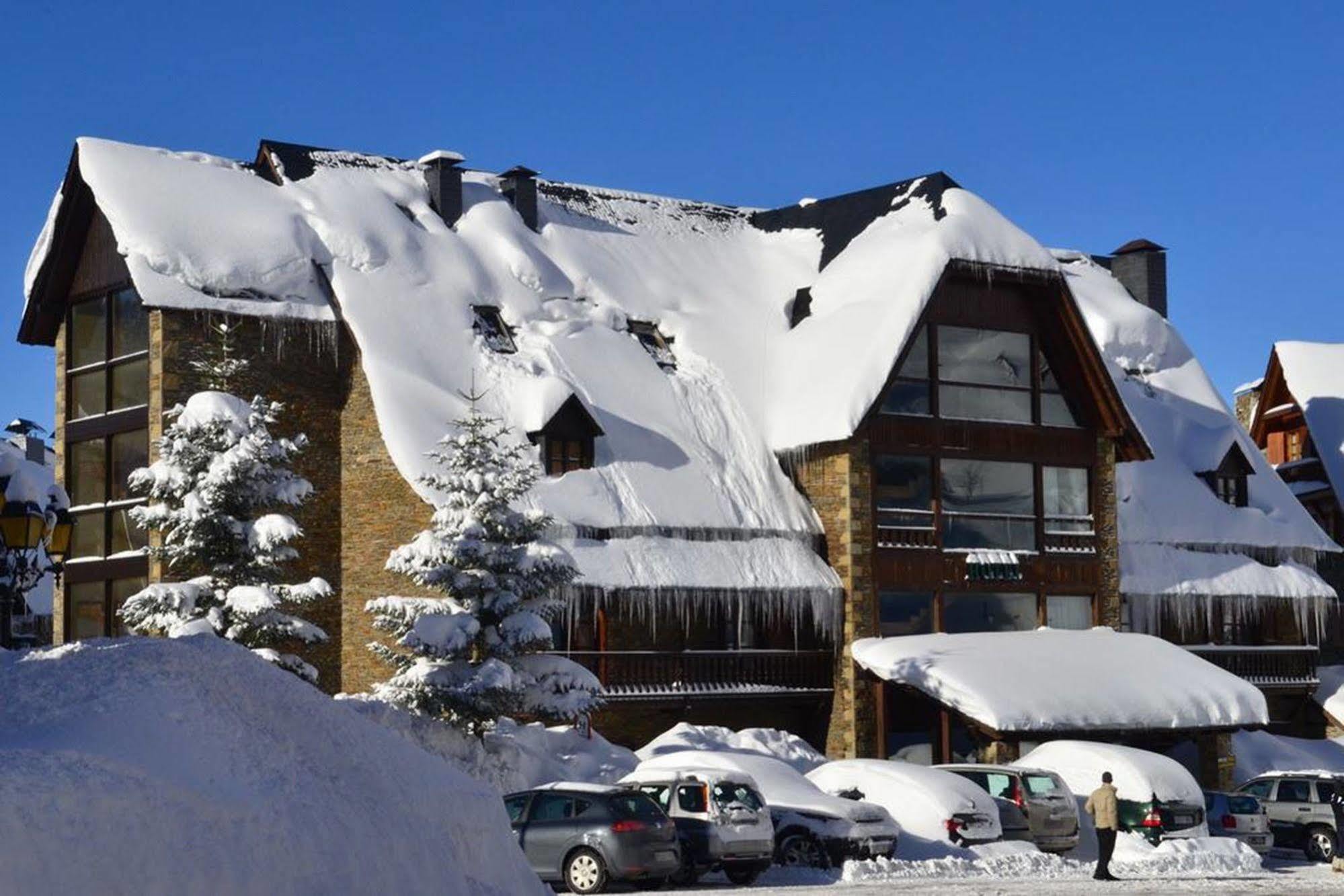 Hotel Chalet Bassibe Baqueira Beret Buitenkant foto