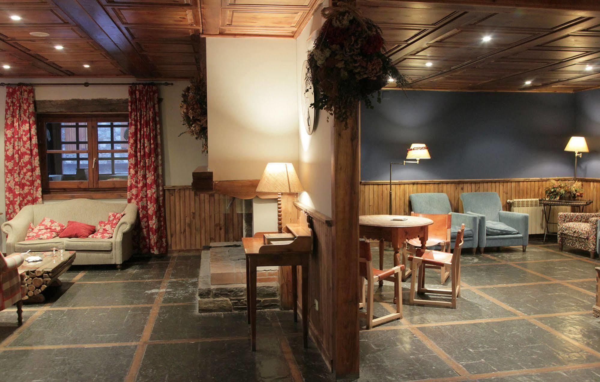 Hotel Chalet Bassibe Baqueira Beret Buitenkant foto