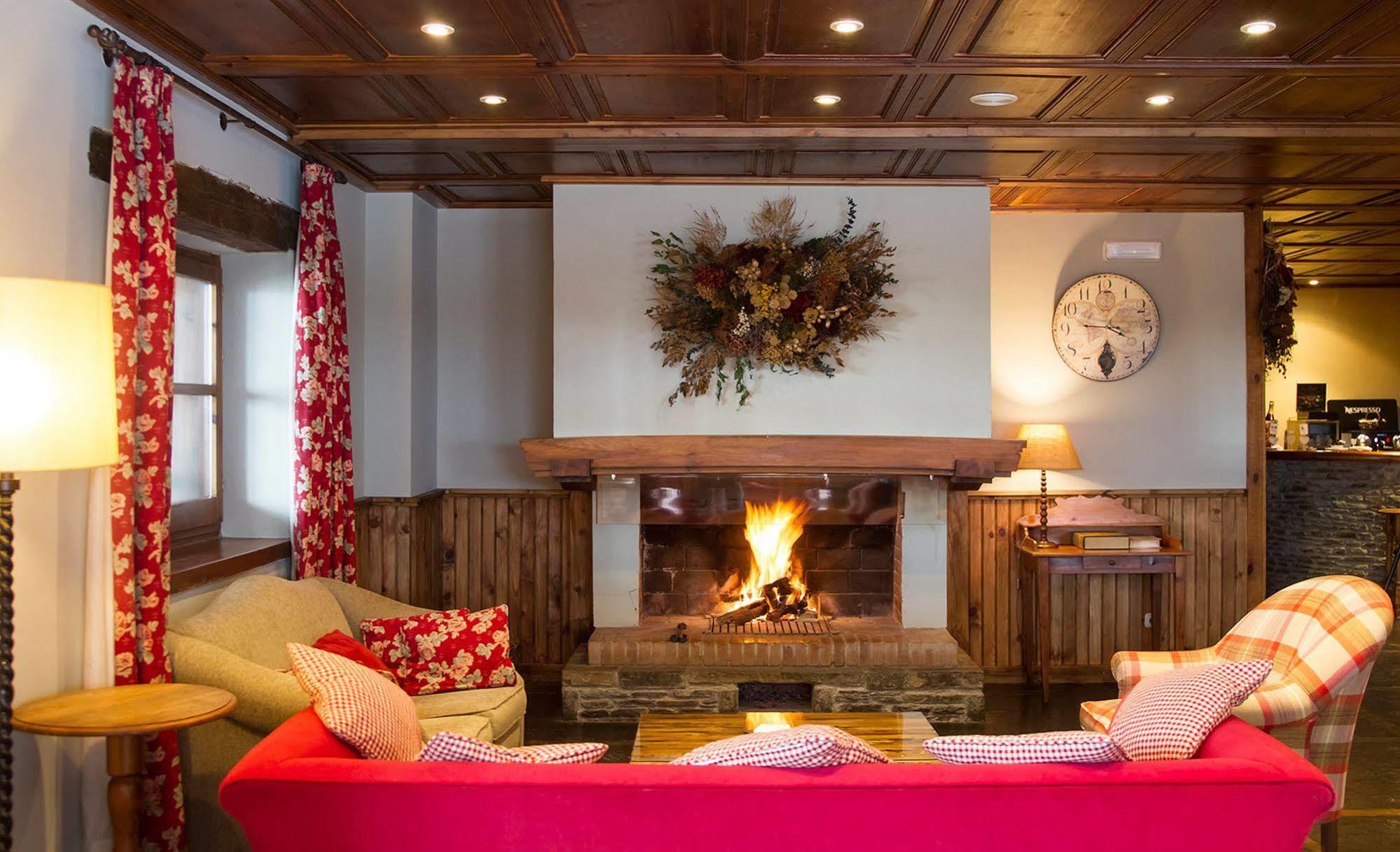 Hotel Chalet Bassibe Baqueira Beret Buitenkant foto
