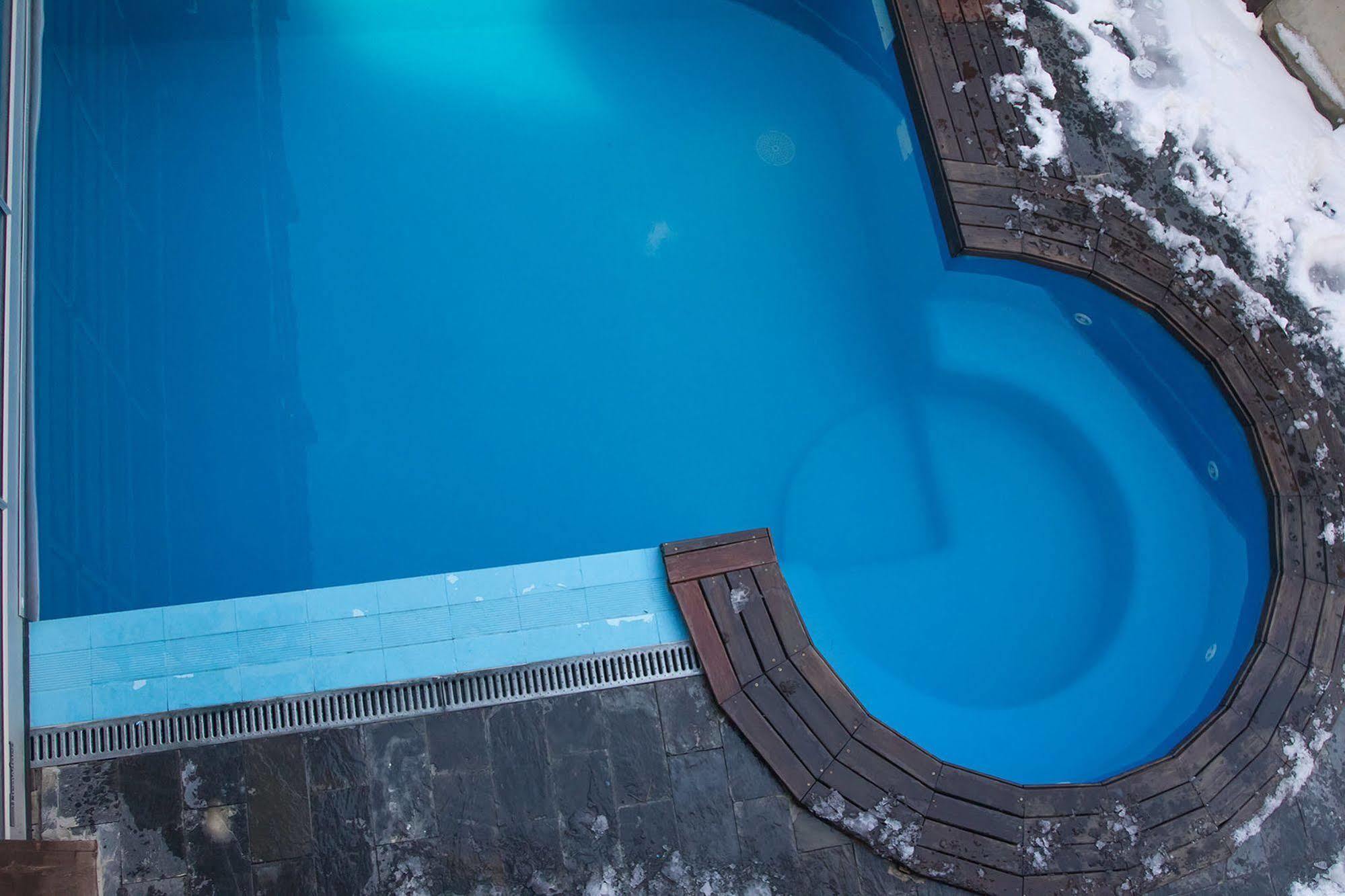 Hotel Chalet Bassibe Baqueira Beret Buitenkant foto